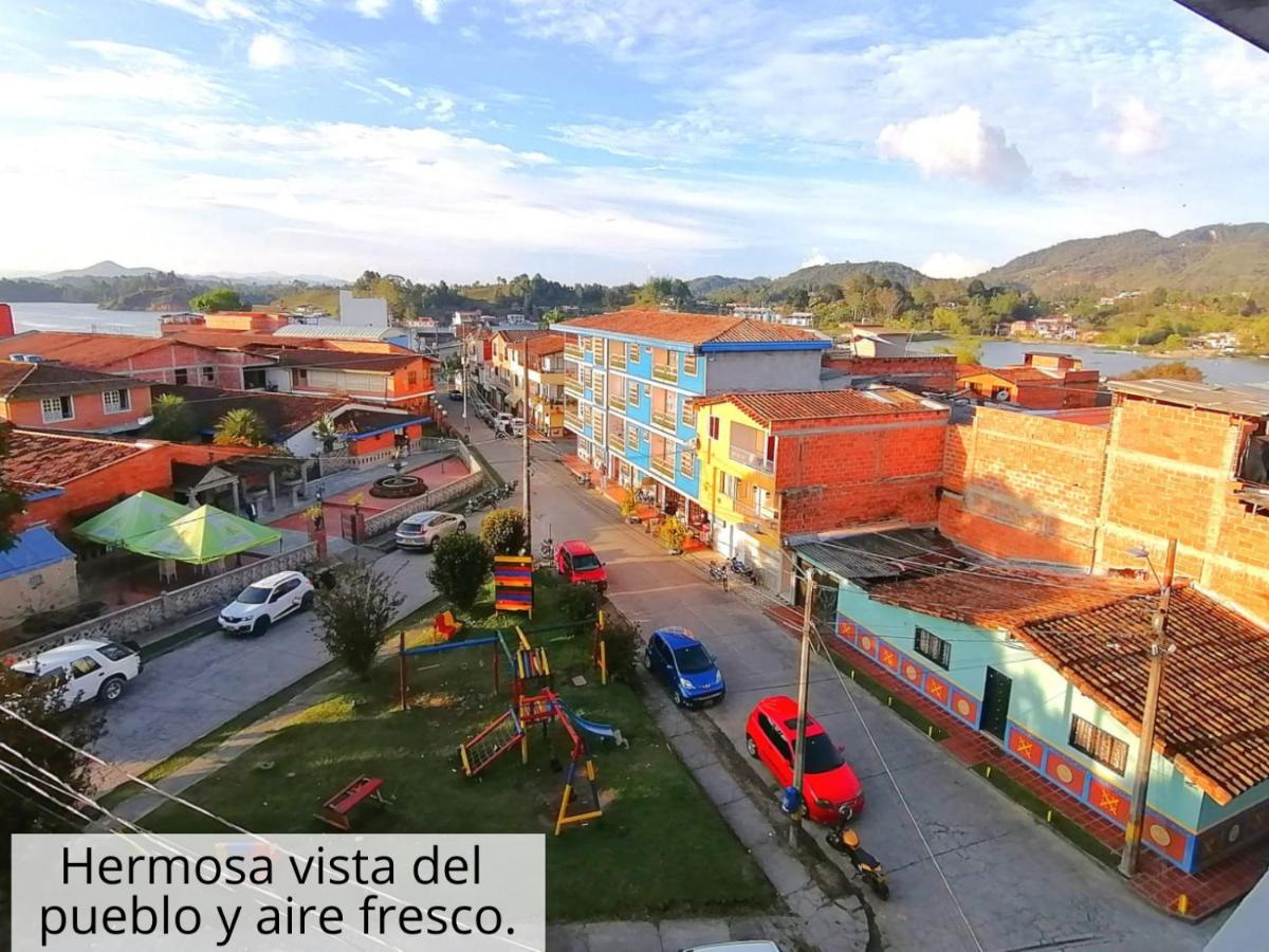 Guatape Apartamento Vista Al Embalse Exterior photo
